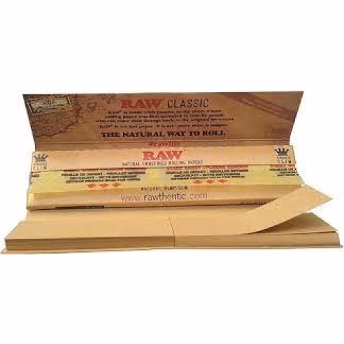 Raw Classic Connoisseur KS Slim Rolling Papers and Tips